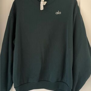 ALO Yoga Women's Dark Green Crewneck Sweater